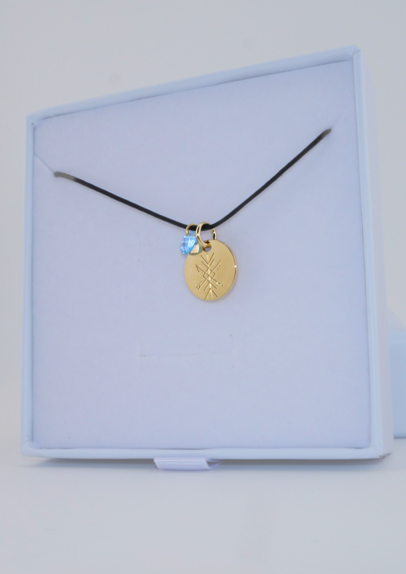 Collier plaqué or Charme Viking avec rune nordique gravée, bijou symbolique